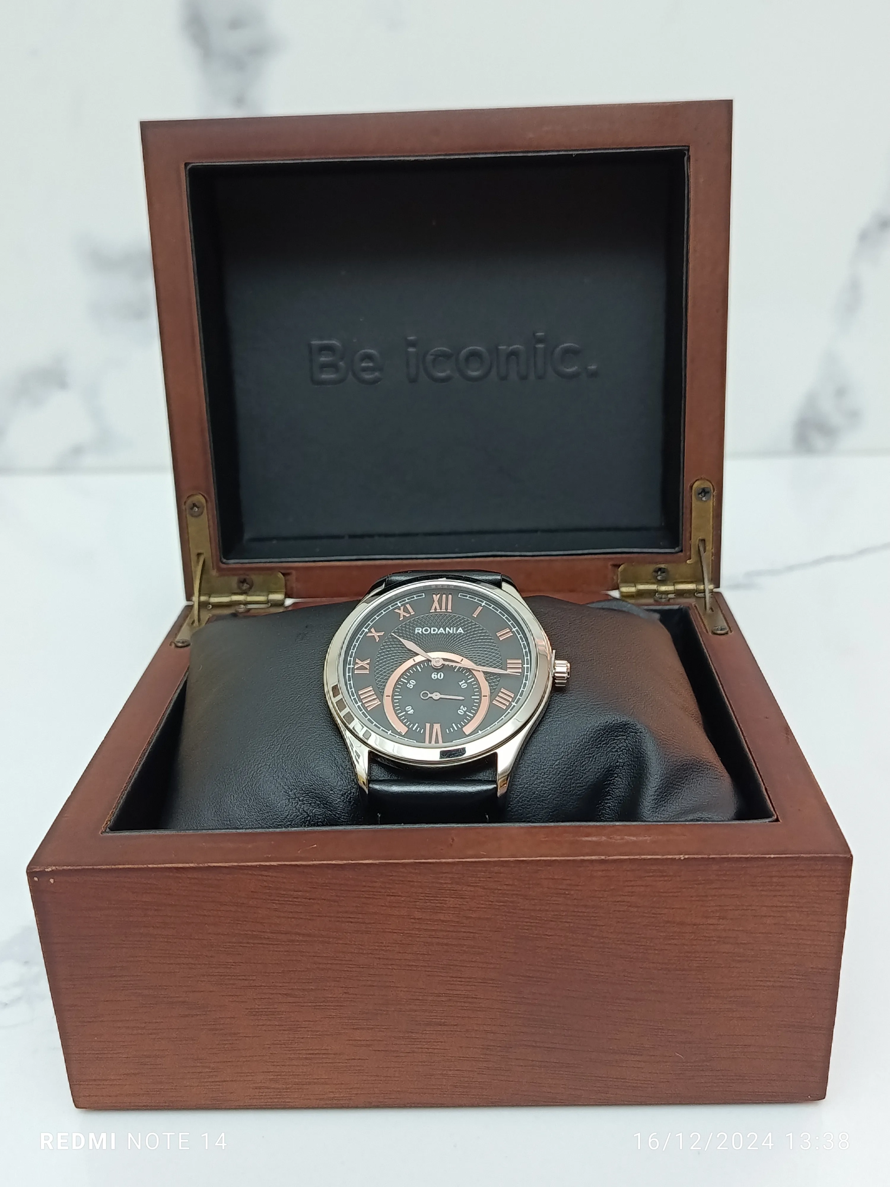 Montre Rodania Homme RO033H